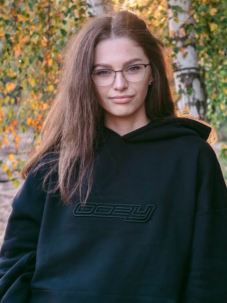 Załaduj obraz do przeglądarki galerii, OOZY 3D Logo Oversize Black Hoodie M - STOCK SALE